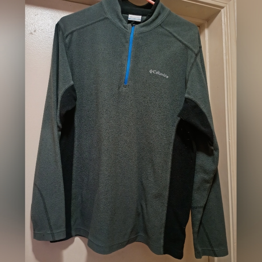Columbia Grey and Black Fleece Pullover